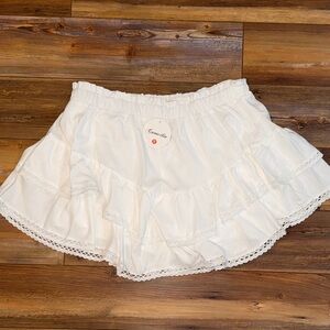 Caracilia Women’s Flowy White Tiered Skirt with Built-In Shorts - 2XL